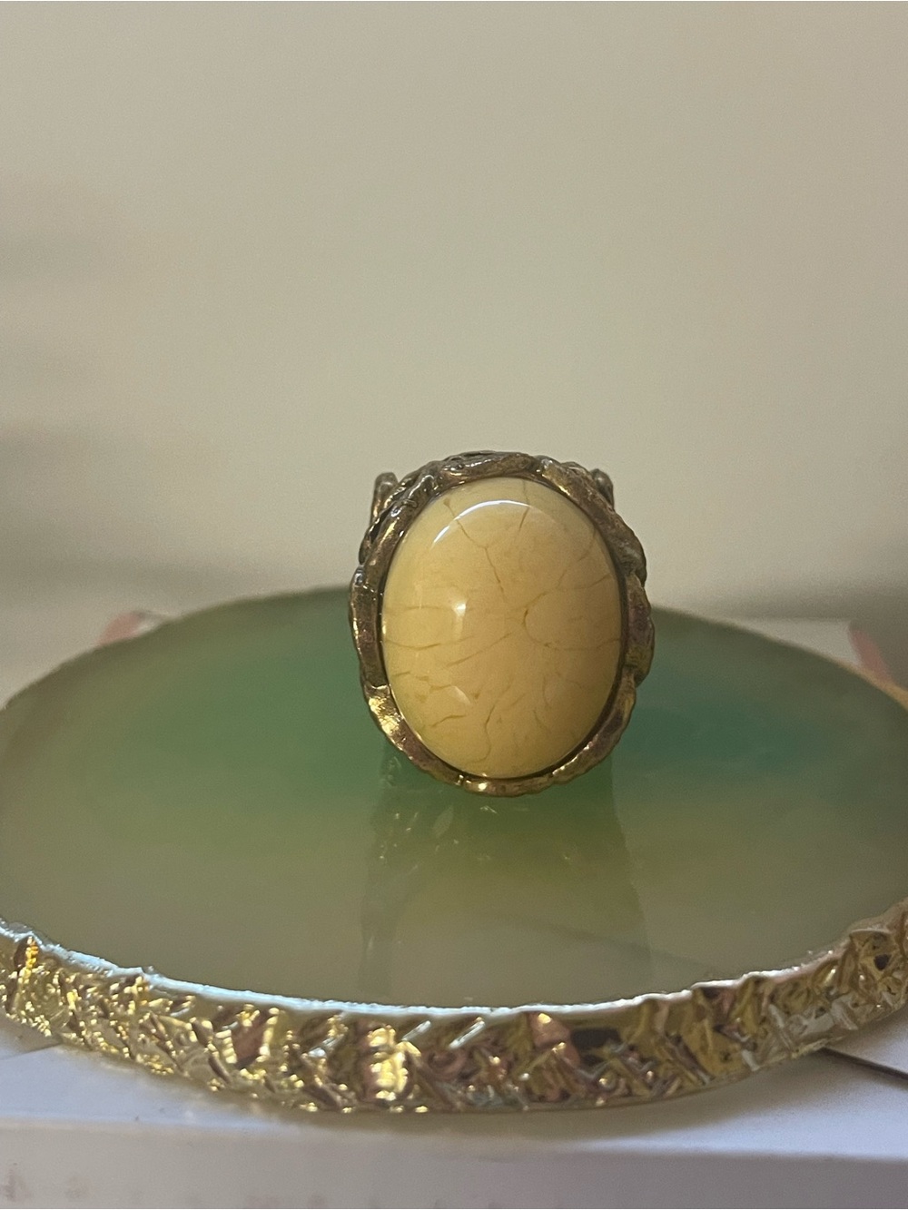 Amrita Singh Bridgehampton Cream Crackled Oval Statement Ring | NWOT | Rare